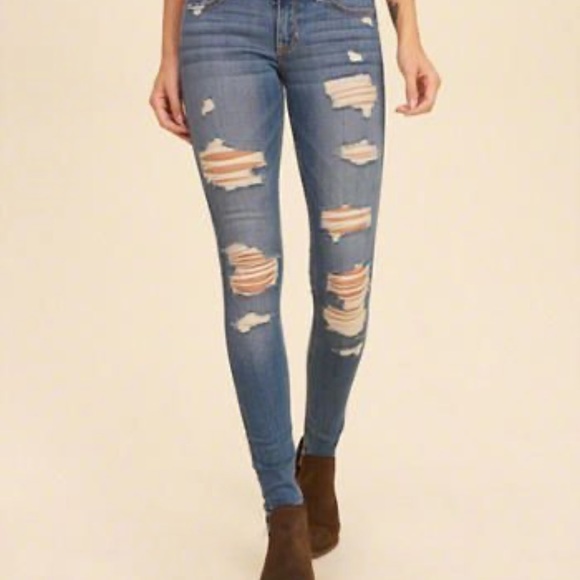 Hollister Ripped Jeans - Picture 1 of 4